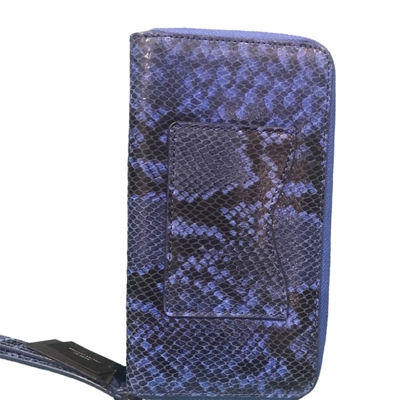 Banana Republic Snake Print NWT Italian Leather wallet - Picture 6 of 9